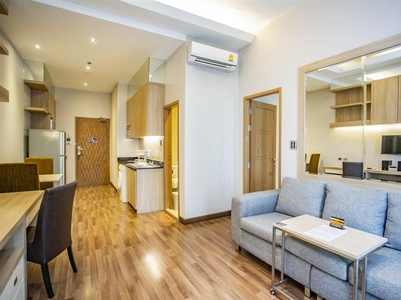 V Residence Банкок Екстериор снимка
