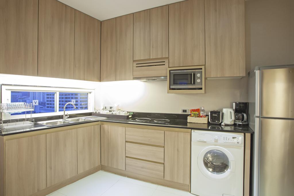 V Residence Банкок Екстериор снимка
