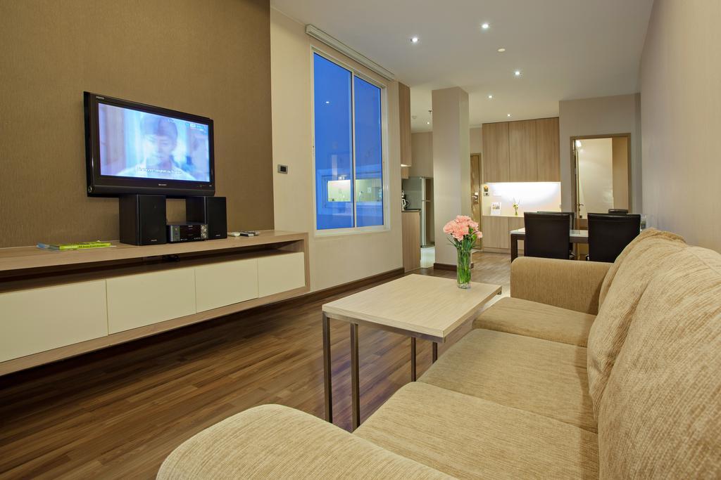 V Residence Банкок Екстериор снимка