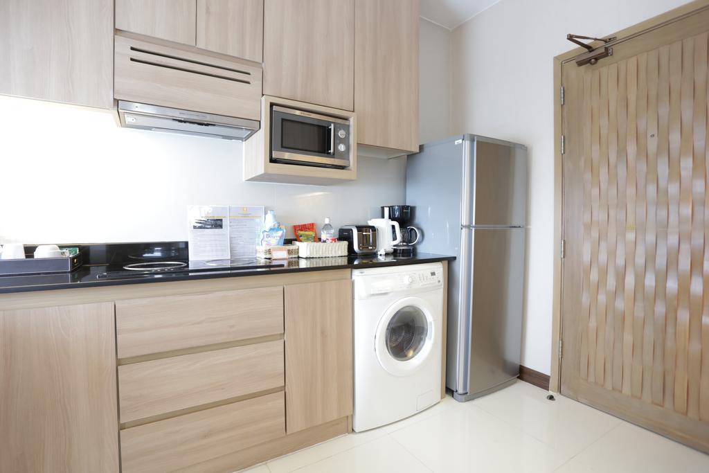 V Residence Банкок Екстериор снимка