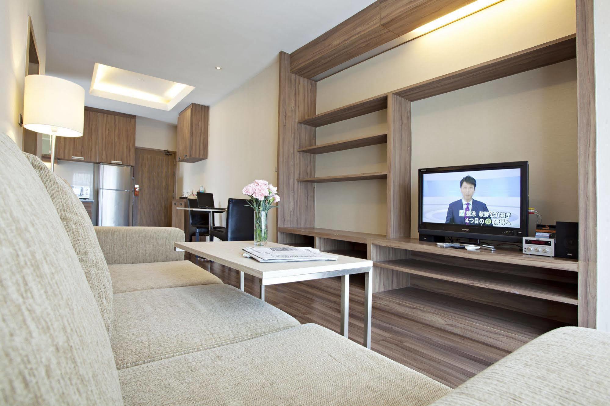 V Residence Банкок Екстериор снимка