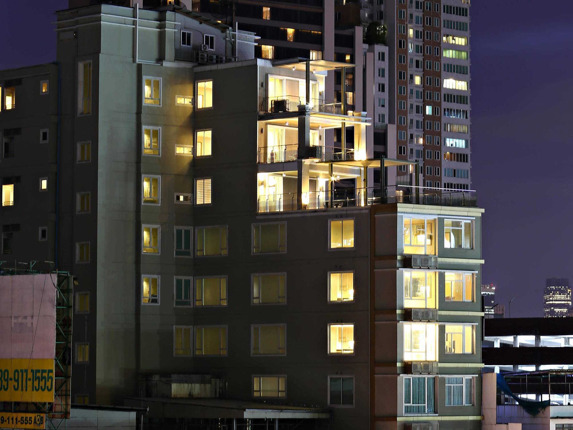 V Residence Банкок Екстериор снимка