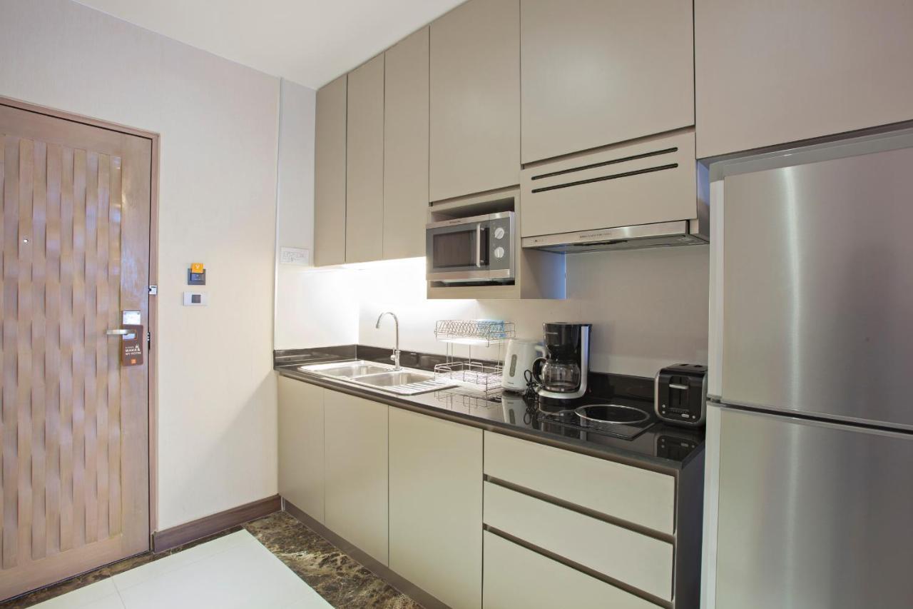 V Residence Банкок Екстериор снимка