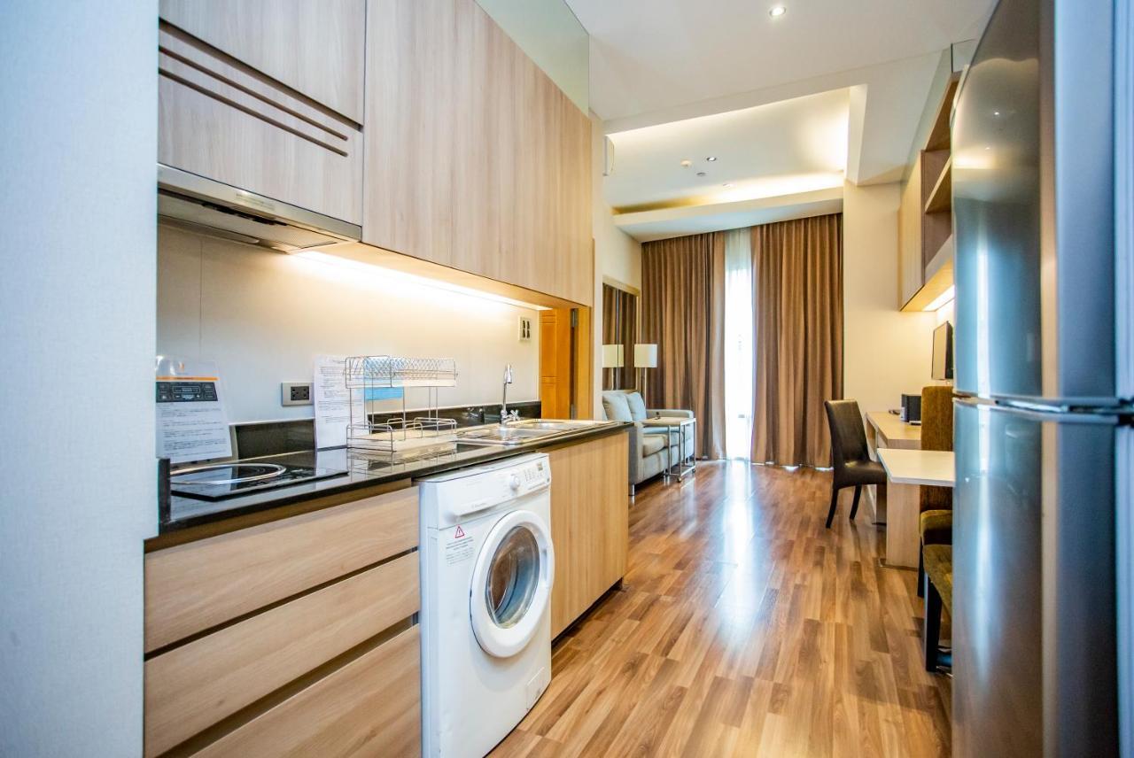 V Residence Банкок Екстериор снимка