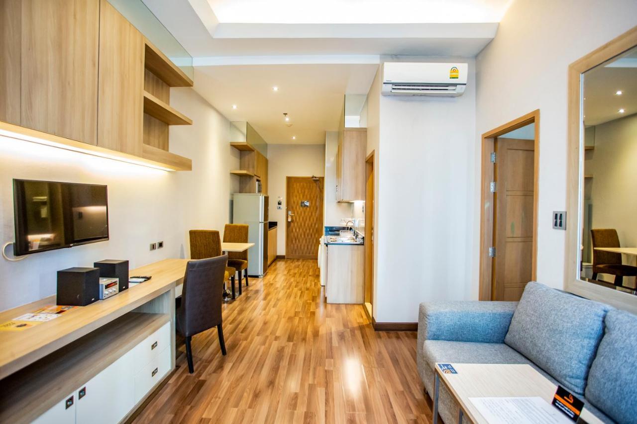 V Residence Банкок Екстериор снимка
