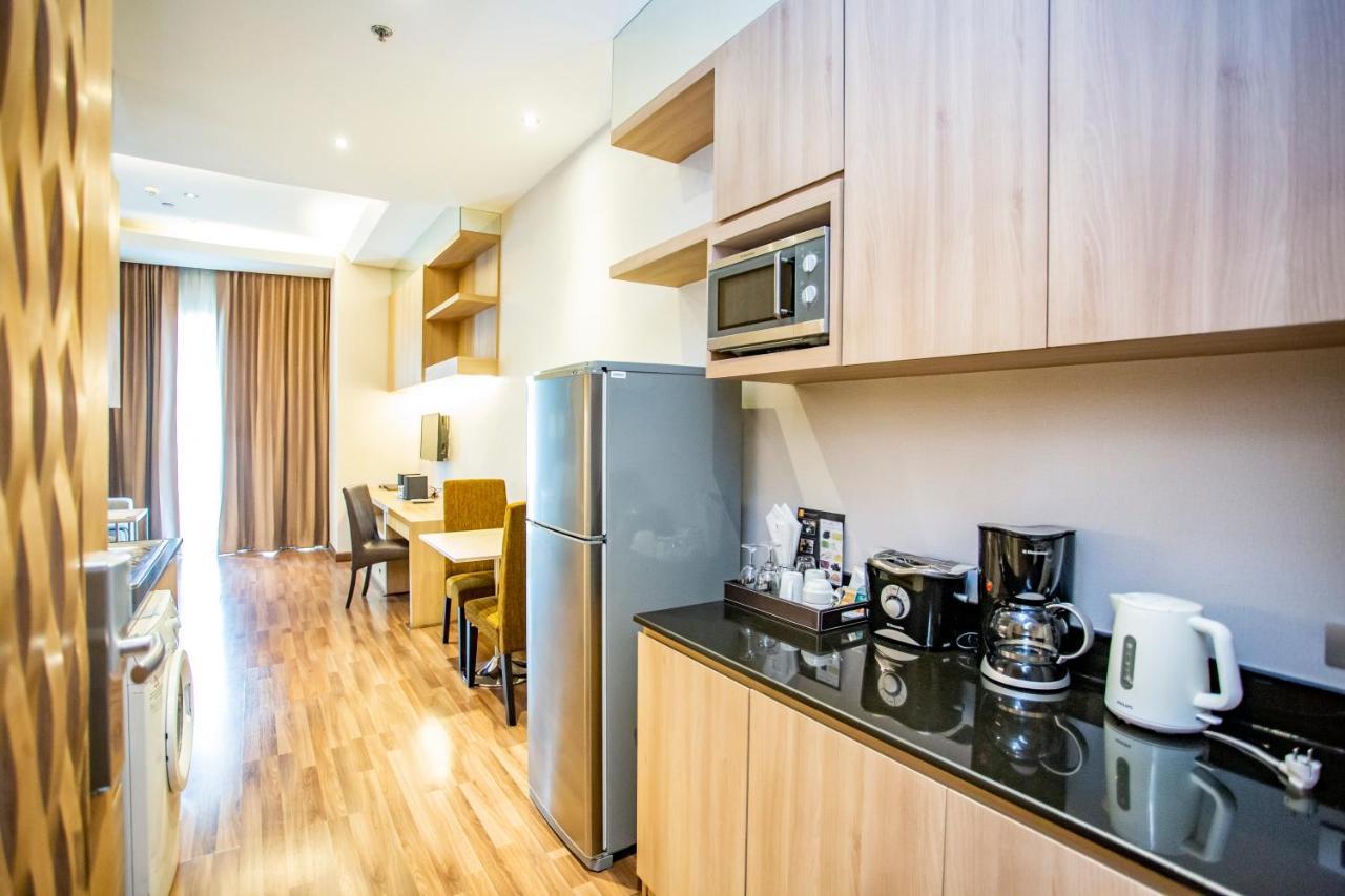 V Residence Банкок Екстериор снимка